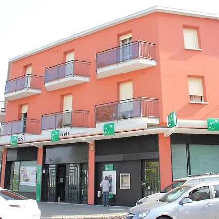 Nuovo San Martino Snc 3* カザレッキオ・ディ・レーノ