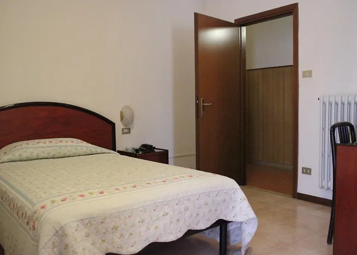 호텔 Nuovo San Martino Snc 3*